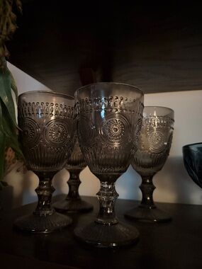 Smoked Gray Embossed Goblet Glass - Set of 4